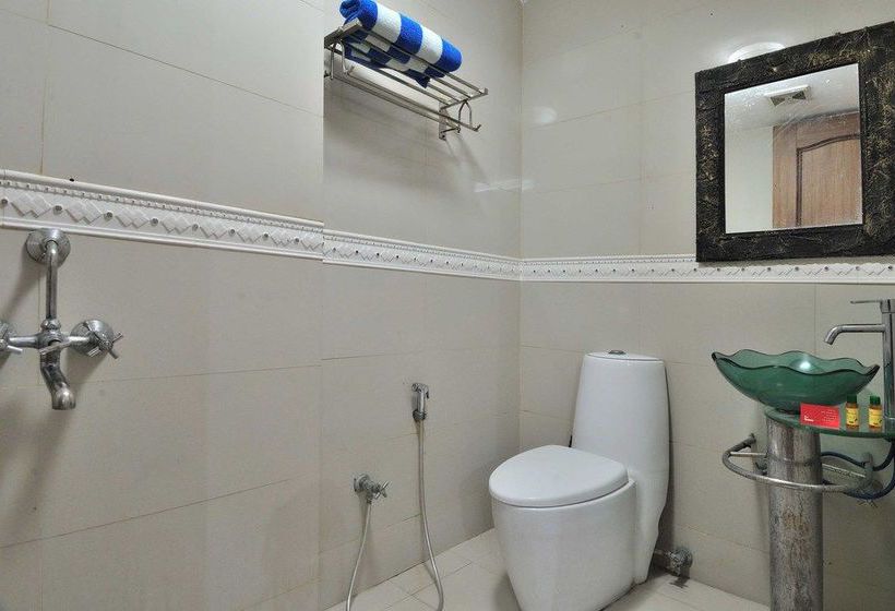 Fabhotel Jubilee Hills 6