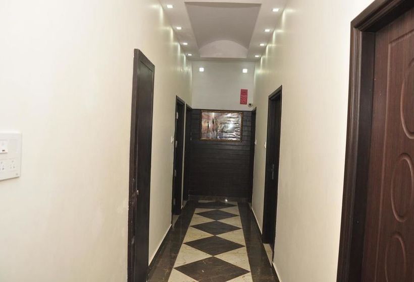 Hotel Oyo Rooms Sangam Cinema 10