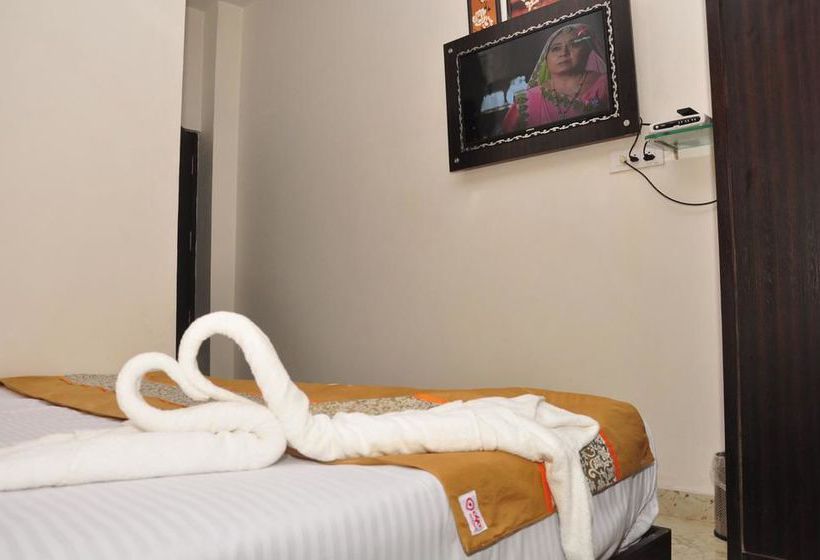 Hotel Oyo Rooms Sangam Cinema 11