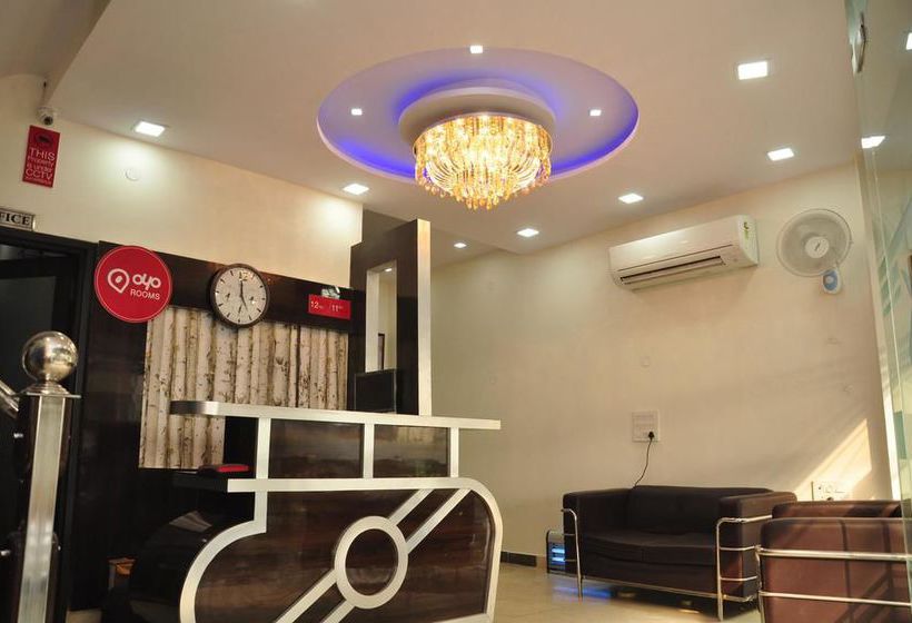 Hotel Oyo Rooms Sangam Cinema 12