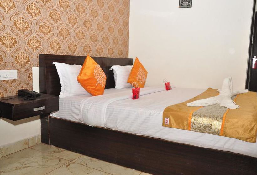 Hotel Oyo Rooms Sangam Cinema 8