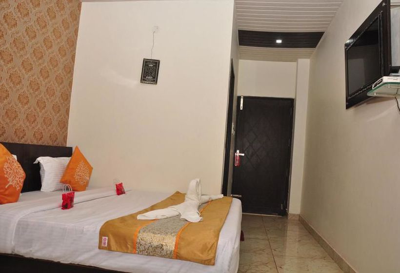 Hotel Oyo Rooms Sangam Cinema 9