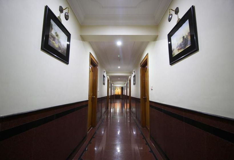 Hotel Oyo Rooms Vs Hospital Paldi 4