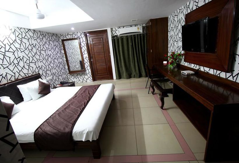 Hotel Oyo Rooms Gandhi Ashram Road