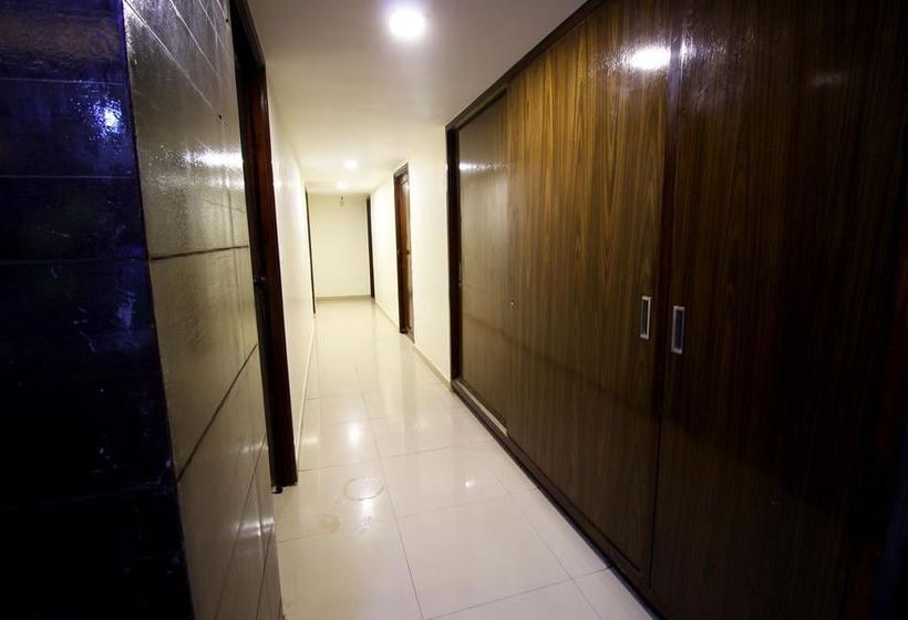 Hotel Oyo Rooms Gandhi Ashram Road 11