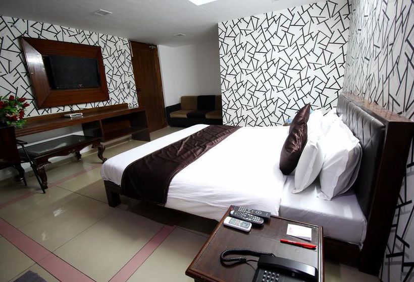 Hotel Oyo Rooms Gandhi Ashram Road 6