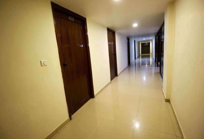 Hotel Oyo Rooms Gandhi Ashram Road 9