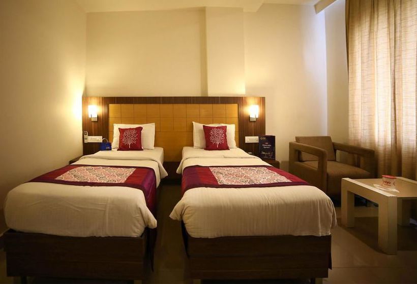 Hotel Oyo Premium Andhra Hospital 10
