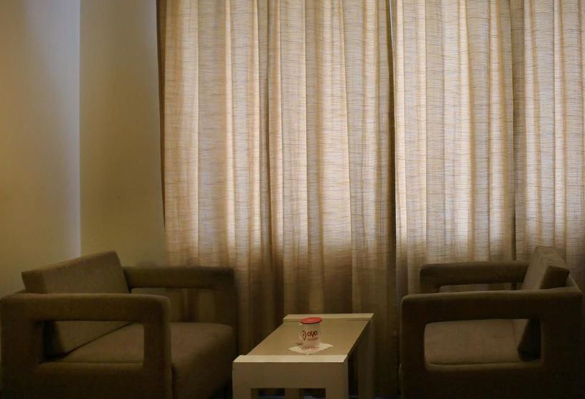 Hotel Oyo Premium Andhra Hospital 13