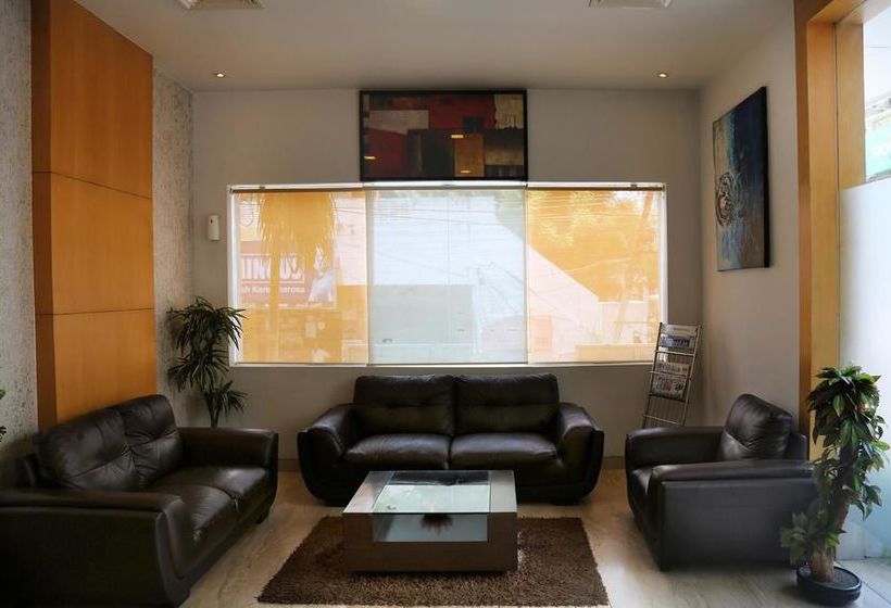 Hotel Oyo Premium Andhra Hospital 15