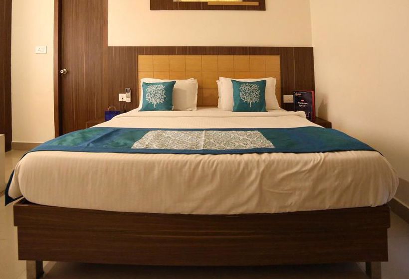 Hotel Oyo Premium Andhra Hospital 7