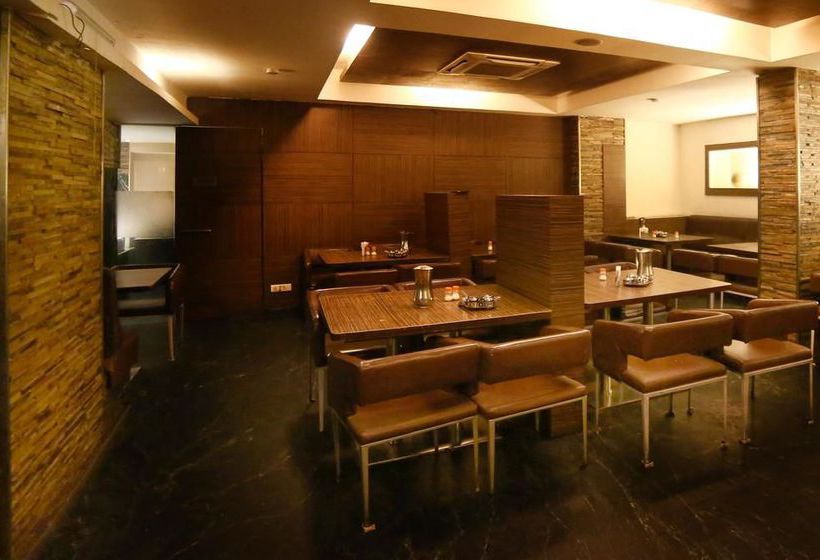 Hotel Oyo Premium Vijayawada Bus Stand 7