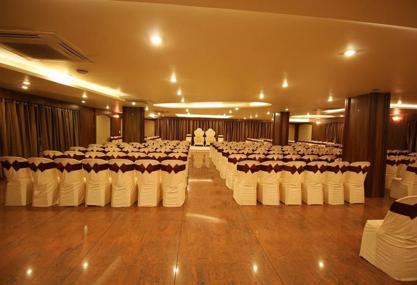 Hotel Oyo Premium Limda Chowk I 20