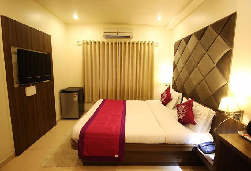 Hotel Oyo Premium Limda Chowk I 6