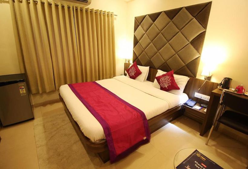 Hotel Oyo Premium Limda Chowk I 7