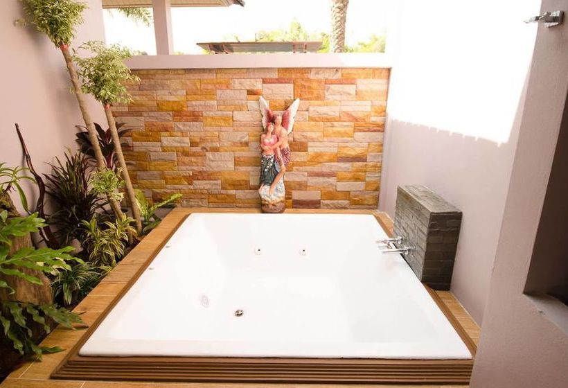 Hotel Pueanjai Resort & Restaurant Chumphon