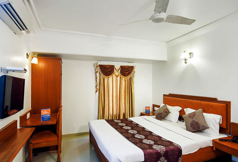 Hotel Zo Rooms Sayajigunj M.s. University