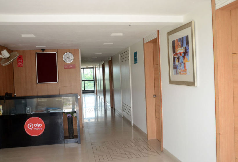 Hotel Oyo Rooms Osmanpura 8