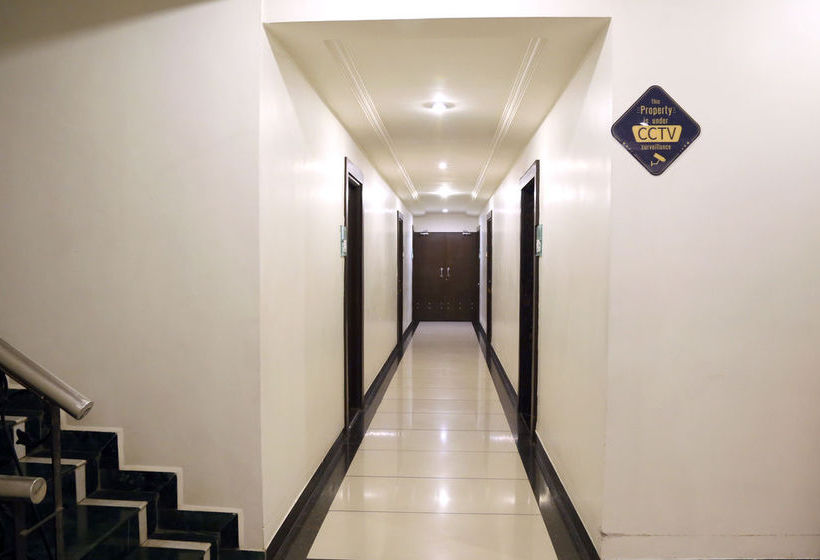 Hotel Oyo Premium New Shahupuri Kolhapur 13
