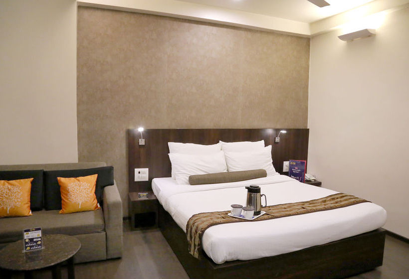 Hotel Oyo Premium New Shahupuri Kolhapur 6