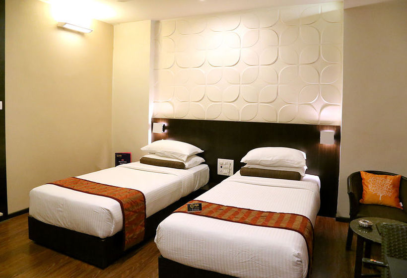 Hotel Oyo Premium New Shahupuri Kolhapur 8