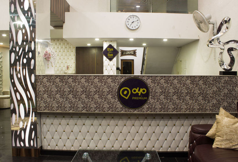 Hotel Oyo Premium Nagpur C A Road 15