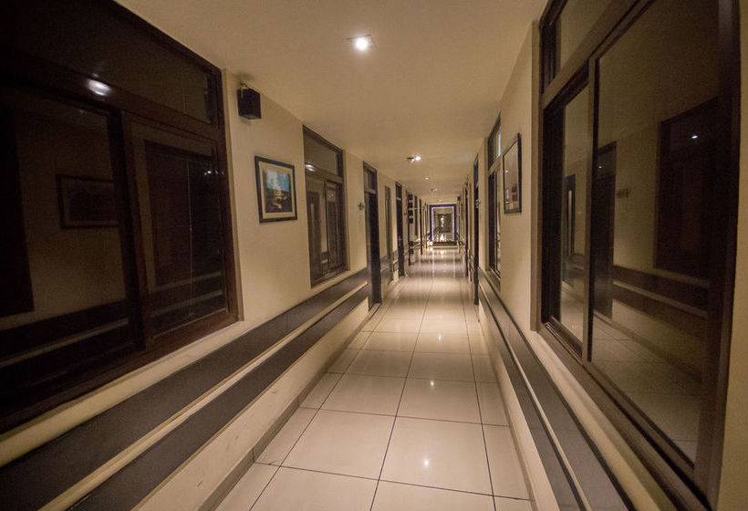 Hotel Oyo Rooms Gurudwara Road 15