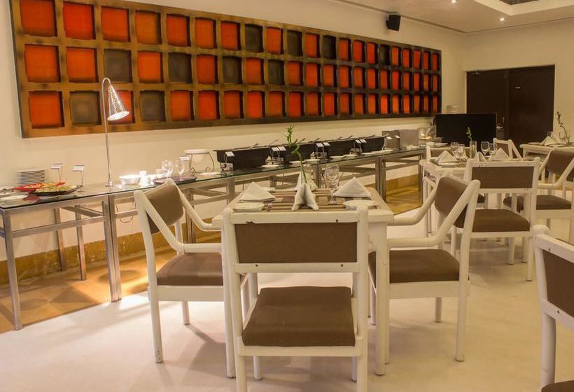 Hotel Oyo Premium Embassy Hingna Road 7