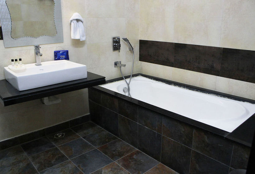 Hotel Oyo Premium Corbett Kyari Ramnagar Uttarakhand