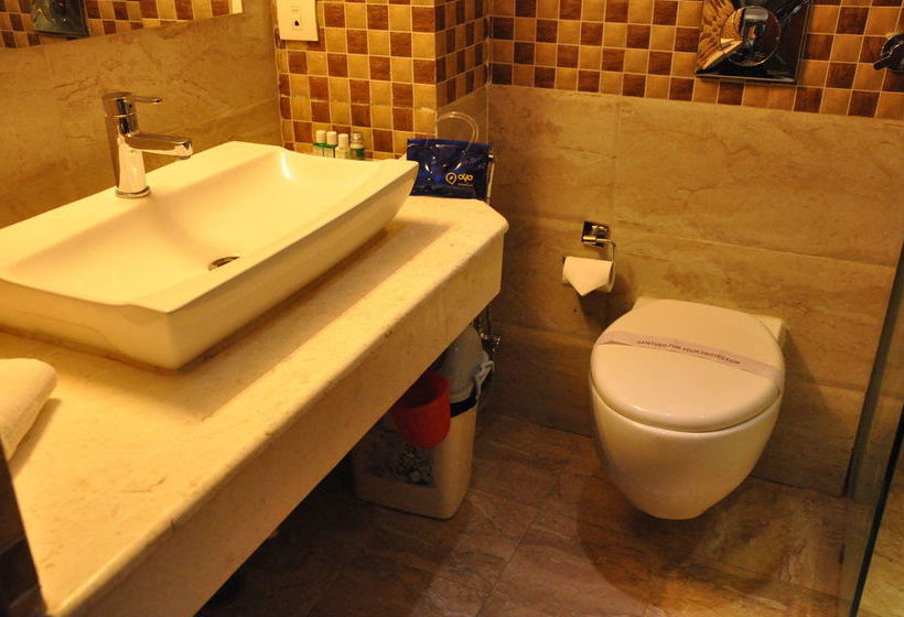 Hotel Oyo Premium Gwalior City Centre