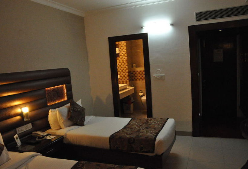 Hotel Oyo Premium Gwalior City Centre 12