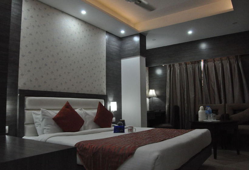 Hotel Oyo Premium Gwalior City Centre 15