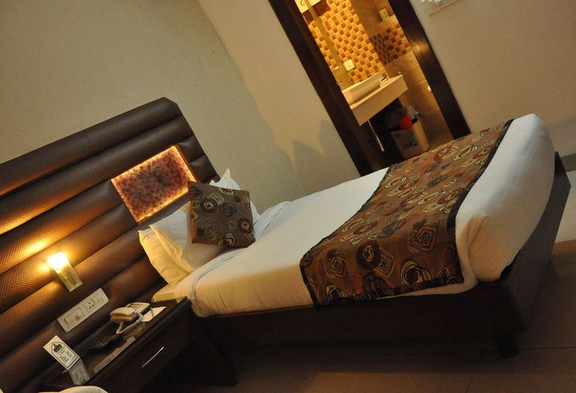 Hotel Oyo Premium Gwalior City Centre 17