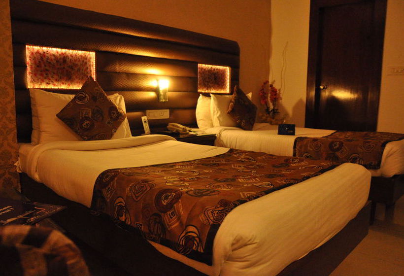 Hotel Oyo Premium Gwalior City Centre 3