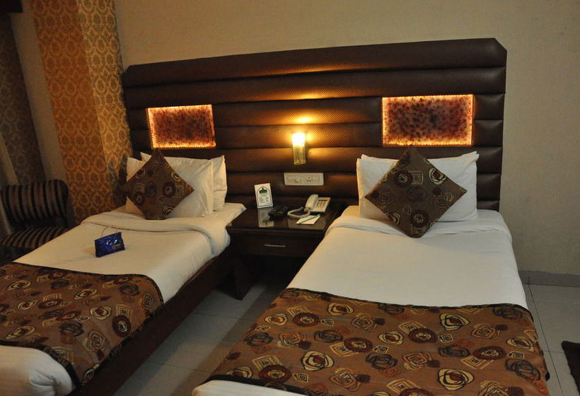 Hotel Oyo Premium Gwalior City Centre 8