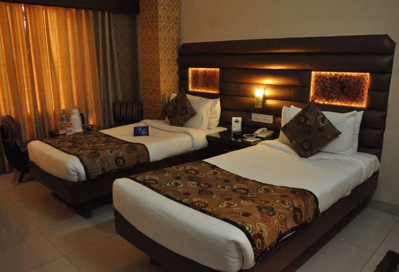 Hotel Oyo Premium Gwalior City Centre 9