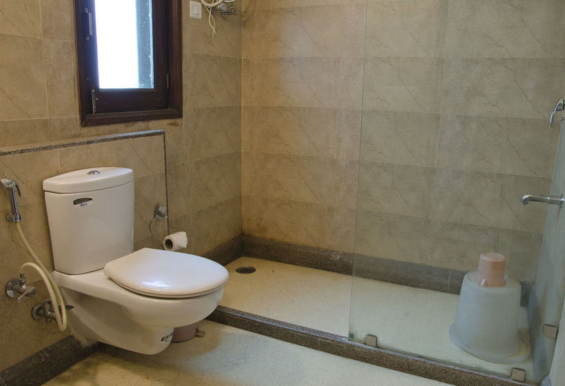 Hotel First Choice Service Apartments DLF Phase 3 Gurgaon 5