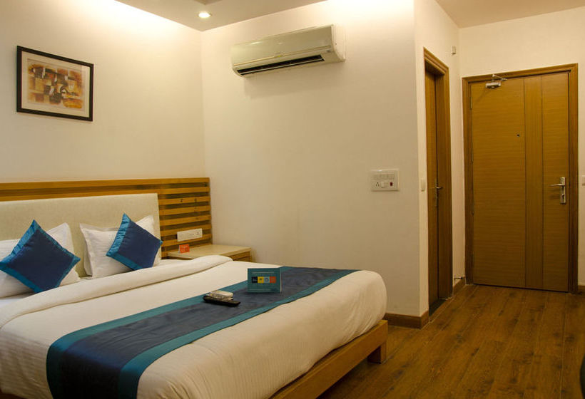 Fabhotel Phase 2 Dlf Square