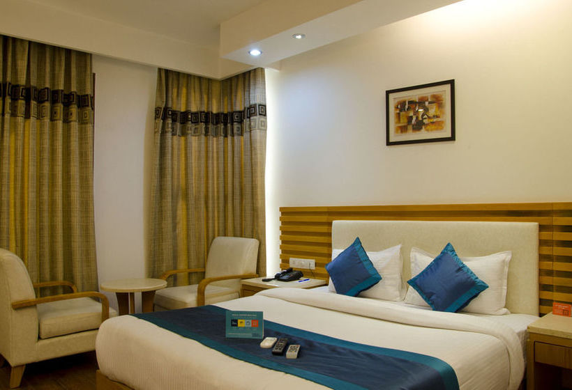 Fabhotel Phase 2 Dlf Square 1