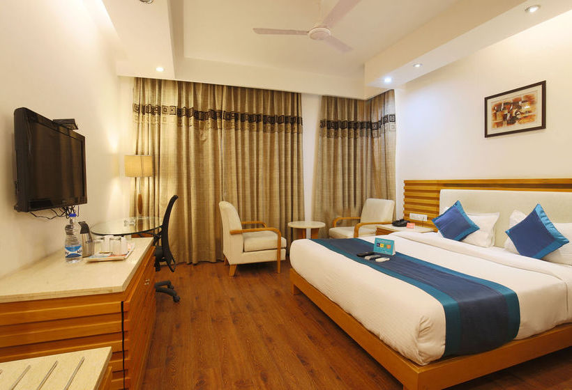 Fabhotel Phase 2 Dlf Square 14