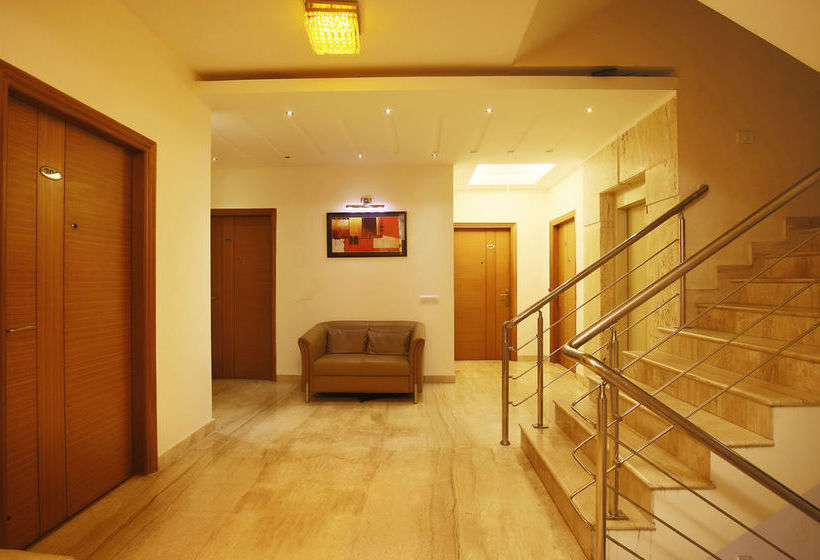 Fabhotel Phase 2 Dlf Square 19