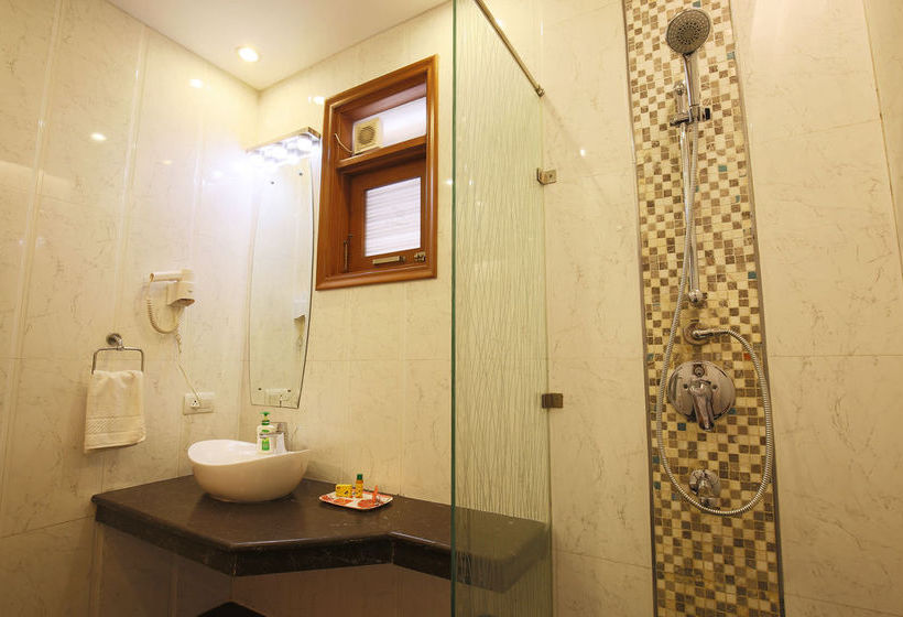 Fabhotel Phase 2 Dlf Square 8