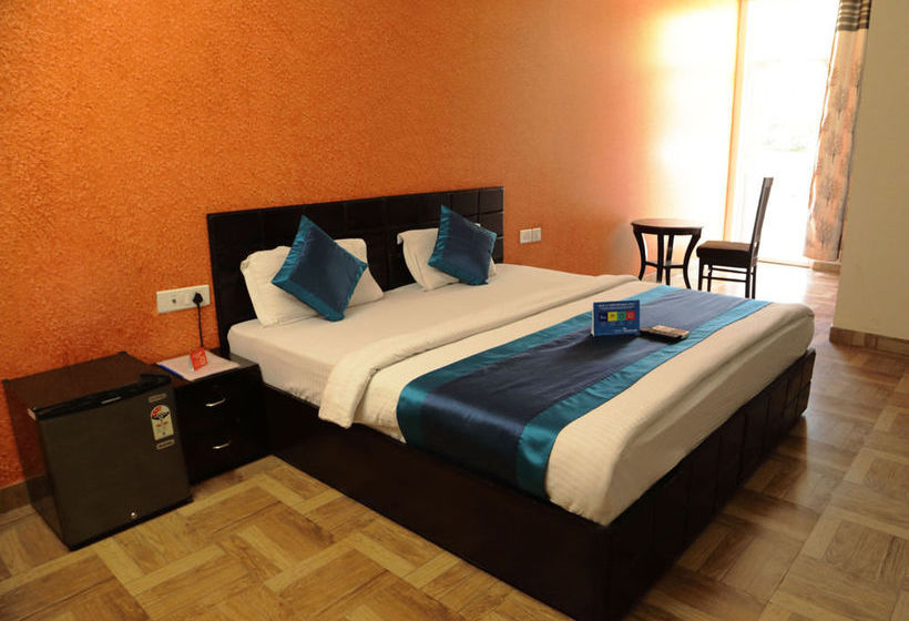 Fabhotel Cyber City 15