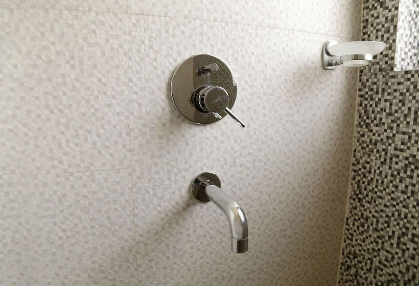 Fabhotel Cyber City 2