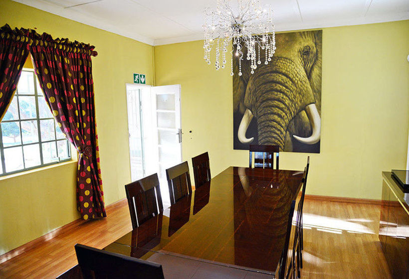 Pensión Gatz Guest House 14