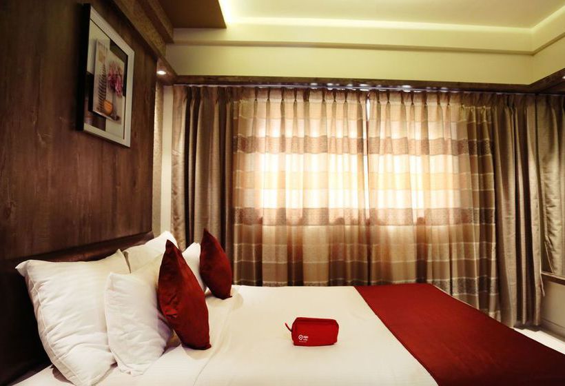 Hotel Oyo Premium Pimpri Finolex Chowk 11