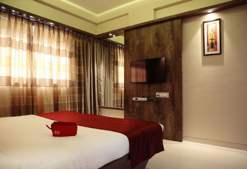 Hotel Oyo Premium Pimpri Finolex Chowk 17