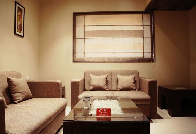 Hotel Oyo Premium Pimpri Finolex Chowk 20