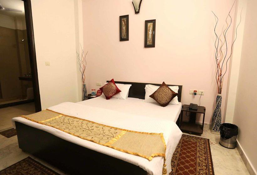 Hotel Oyo Rooms Jaipuria Mall Indirapuram 12