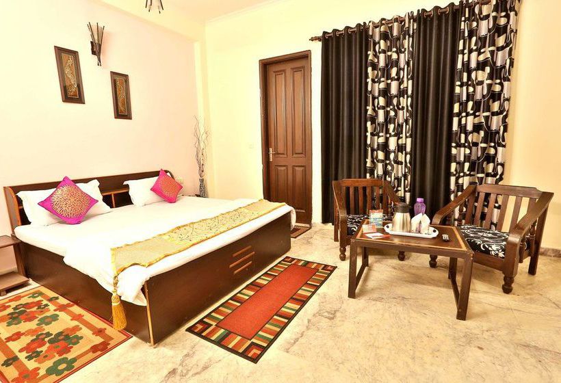 Hotel Oyo Rooms Jaipuria Mall Indirapuram 2